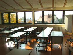 Bild eines Klassenzimmers im Neubau